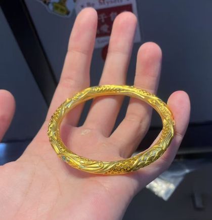 买不起800多的黄金几十块钱的“次抛黄金”竟成情人节爆款礼物！？(图2)