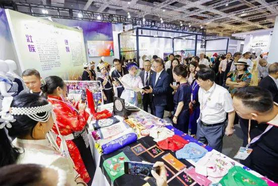 2024纺织镜像！在这里看到时尚、科技、绿色、健康的锦绣中国(图8)